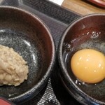 十割蕎麦 嵯峨谷 - 納豆、生卵