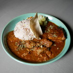 スパイスカレー モクロミ - 