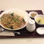 Restaurant Snovit - あんかけご飯（土曜のランチだったので500円）