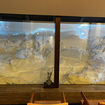 レヴォ - 屋根の雪が落ちて鎌倉状態のフロント