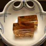 つきじやまもと - にこごり（ふく皮）