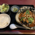Chuugoku Shisem Menhanten Ittou - 麺定食(旨辛 もつ煮込みらーめん)❗️