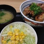 吉野家 - 焼鳥つくね丼＋生野菜サラダセット