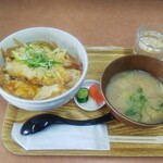 小さな食堂 ヒロ - 海老玉子とじ丼 (税込)650円 (2022.02.08)