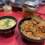 焼肉丼 十番 - カルビ丼（大）＋たまごスープ