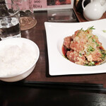 中華ダイニングザイロン - 揚げ鶏のネギソース