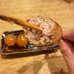 根津 焼鳥 照隅 - 断面