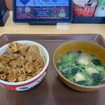 Sukiya - 豚丼ミニ＋いわしつみれ汁（330円＋190円）