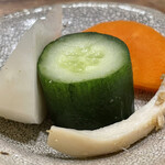 根津 焼鳥 照隅 - お新香