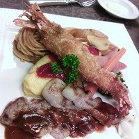 ペルゴーラ - お子様ランチプレート２，０００円。