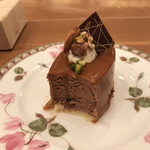 Saron Do Kafe - キャラメルショコラナッツ６００円。ケーキセットでもオーダーできます。チョコムースは滑らかで、見た目よりも濃厚で、とても美味しくいただきました（╹◡╹）