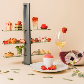 h TEA AND BAR - 【Strawberry Afternoon Tea】【Strawberry Afternoon Tea】期間：2022年1月8日(土)～5月8日(日)