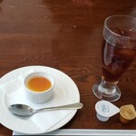 ウェリントン - デザート(プリン)とアイスティー