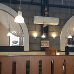 ウェリントン - 店内