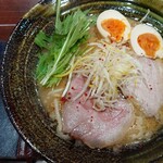 丸岡商店 - 料理写真:熟成味噌ラーメン