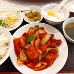味王 - ランチ糖醋鱼塊 750円(税込)