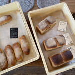 天然こうぼぱん とことこ - 出来立てホヤホヤなパン達、アッチッチ〜(≧∀≦)