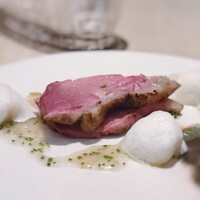 L'éclaireur - 島根県産マルカッサンのロース～ミョウガとオレガノのエッセンスソース～