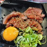 テーブルオーダーバイキング 焼肉 王道 押熊店 - ローストビーフ（ユッケ風）