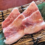 Teburu Oda Baikingu Yakiniku Oudou Oshikuma - 国産牛 特選肉