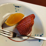 すき焼割烹 日山 - 締めのフルーツ　激ウマ。