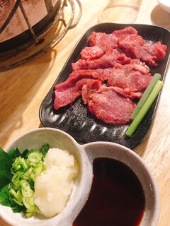 Sumibiyakiniku Tomiya - みぞれタン