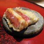 成生 - 牛肉か、とツッコミいれたくなるような、これが厚く切ったアジ！