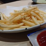 東三国 海鮮食堂 おーうえすと - ポテトフライ