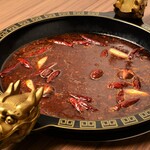 中華料理 四川火鍋 楽蜀 - 料理写真:薬膳麻辣鍋