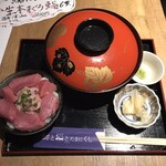 鮨と酒とたまにくし - 生本まぐろ丼(^-^)
