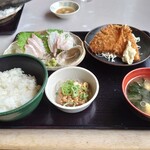 刺身和食 旭屋 - 「真ホッケ刺身定食(アジフライ付)」1880円