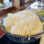 焼肉KEN - あれ？ご飯半分って言ったのに…(；＿；)
