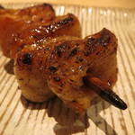 鳥しき - 手羽先の皮1