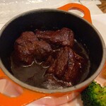 ポン・ド・リゼール  - ★もち豚の赤ワイン煮込み（1000円税込）★