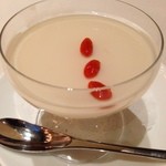 スーツァン・レストラン陳 - 杏仁豆腐