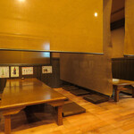 長崎駅前 ひかり亭 - ロールカーテンで仕切ったお座敷