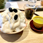 くろぎ - 黒龍酒粕アイスシロップをたっぷりと　隣りのお客さんはお代わりを＾＾　大人のかき氷ですな　水出しアイスコーヒーも贅沢　勿論お茶も美味しい♫