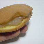 ふね - 横からの貝どら（白餡バージョン）