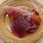 日本橋蛎殻町 すぎた - 舞鶴の鰹 福井の地芥子を乗せて