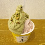 Gelateria e gastronomia Che Bonta - ジェラート ドッピオのピスタチオといちごミルク