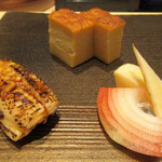 渋谷 鮨 まつもと - 煮アナゴたまご香の物