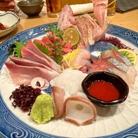 魚屋あらまさ 川崎店 - お刺身盛り合わせ