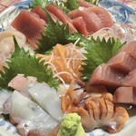 桝家 - 料理写真:お刺身盛り合わせ