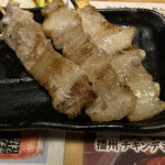 鳥貴族 - 豚バラ(1本食べちゃった)
