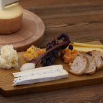 Subrideo Restaurare - チーズの盛り合わせ