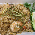 さいとう食堂 - 【カオパットトムヤム】トムヤム炒飯。海老の旨味がしみこんだピリ辛炒飯！ハーブ効いてる！