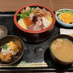 銀座さかなさま - 海鮮チラシ丼＋卵焼きの天ぷら
