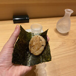 こいき - 肉厚な帆立。香ばしく炙っています！