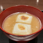 Toraya Karyou - 白いお汁粉。熱々で甘々でございます。ほーっと。