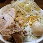 男気らーめん アカギ - 汁なし中（300g）+味玉　¥950-+¥100-　《にんにく、やさい・少なめ；あぶら・普通》